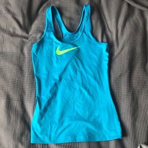 2 for 20$ 🦋 Nike dry-fit tank top